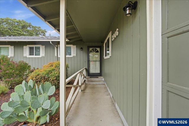3146 South Shore Dr SE, Albany, OR 97322