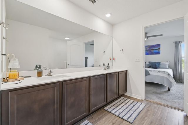 5228 NEW FRIENDSHIP PLACE, Tampa, FL 33619