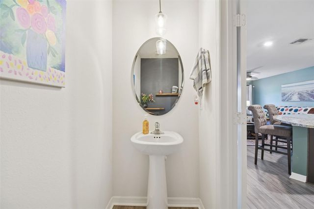 5228 NEW FRIENDSHIP PLACE, Tampa, FL 33619