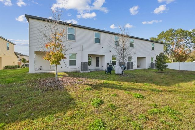 5228 NEW FRIENDSHIP PLACE, Tampa, FL 33619