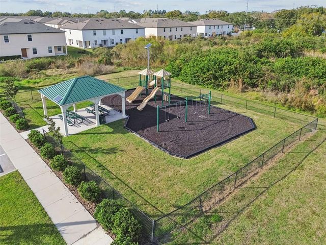 5228 NEW FRIENDSHIP PLACE, Tampa, FL 33619