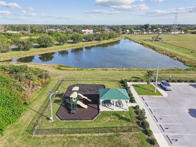 5228 NEW FRIENDSHIP PLACE, Tampa, FL 33619