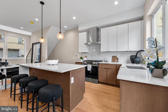 903 EMILY ST, Philadelphia, PA 19148