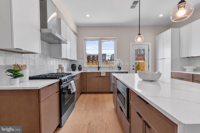903 EMILY ST, Philadelphia, PA 19148