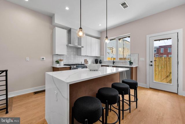 903 EMILY ST, Philadelphia, PA 19148