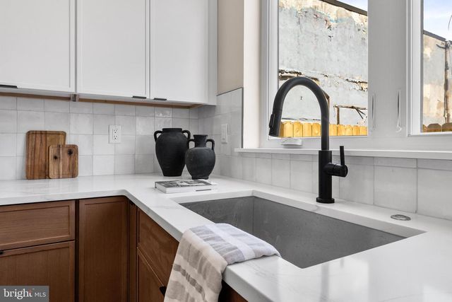 903 EMILY ST, Philadelphia, PA 19148