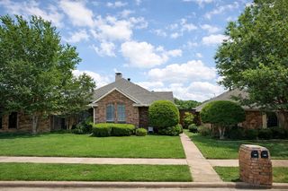 2805 Big Oaks Drive, Garland, TX 75044