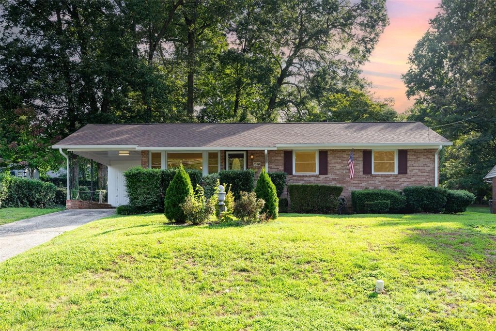 1314 Fern Forest Drive, Gastonia, NC 28054