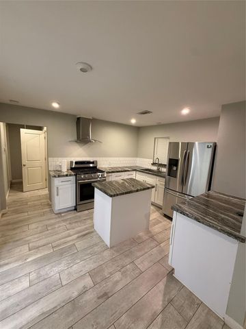 430 Sedgwick Drive, Houston, TX 77076