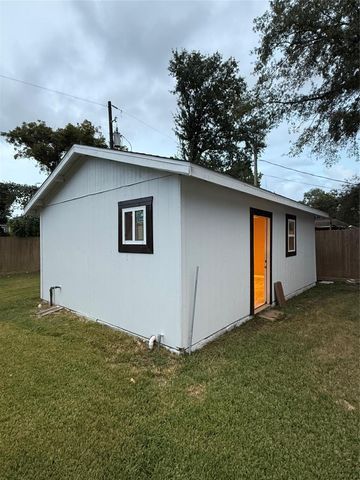 430 Sedgwick Drive, Houston, TX 77076