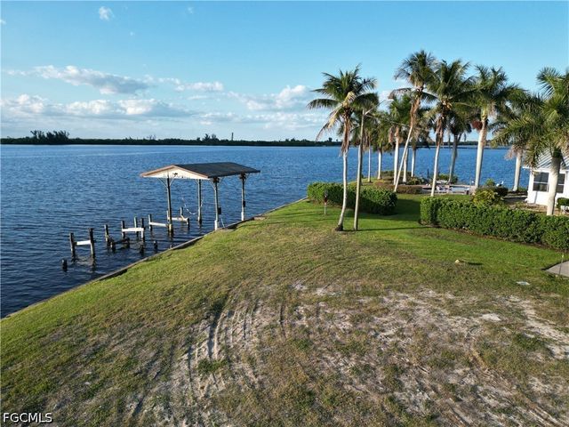 4567 E Riverside DR, Fort Myers, FL 33905