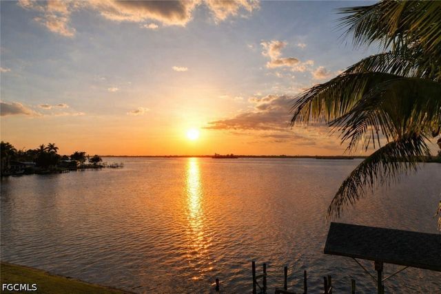 4567 E Riverside DR, Fort Myers, FL 33905