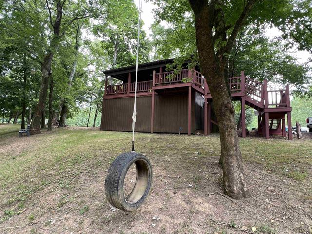 590 TOWBOAT LN, Adamsville, TN 38310