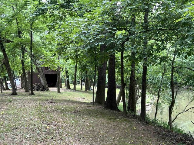 590 TOWBOAT LN, Adamsville, TN 38310