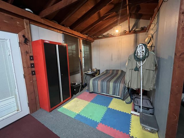 590 TOWBOAT LN, Adamsville, TN 38310