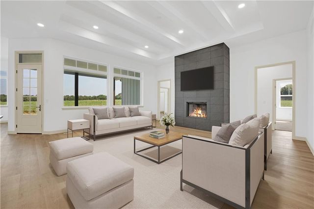 19657 MATHER Road, Sedalia, MO 65301