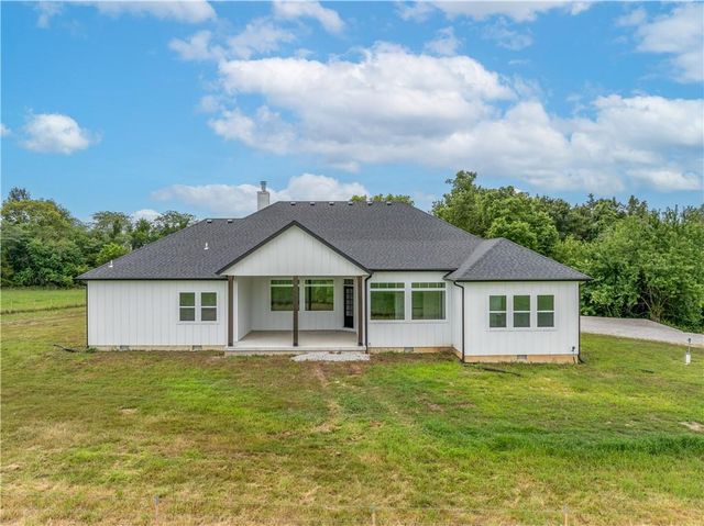 19657 MATHER Road, Sedalia, MO 65301