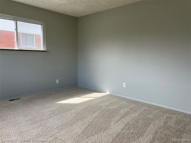 15444 Mulberry Street, Southgate, MI 48195