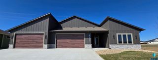 825 N Sylvan Dr Drive, Sioux Falls, SD 57110