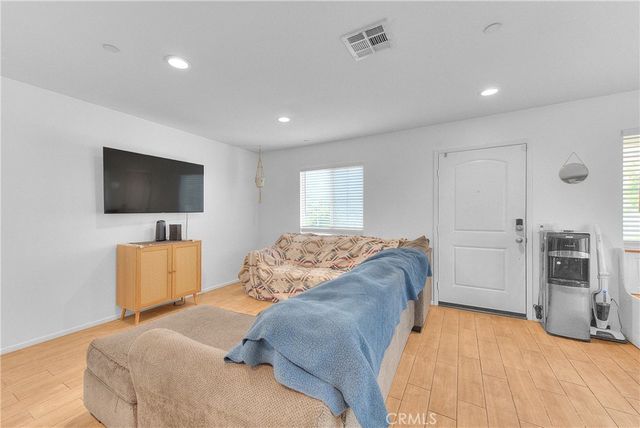 2898 E Sarnia, Ontario, CA 91761