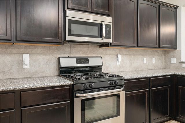 5539 Jay Thrush Drive, Richmond, TX 77407