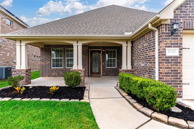 5539 Jay Thrush Drive, Richmond, TX 77407
