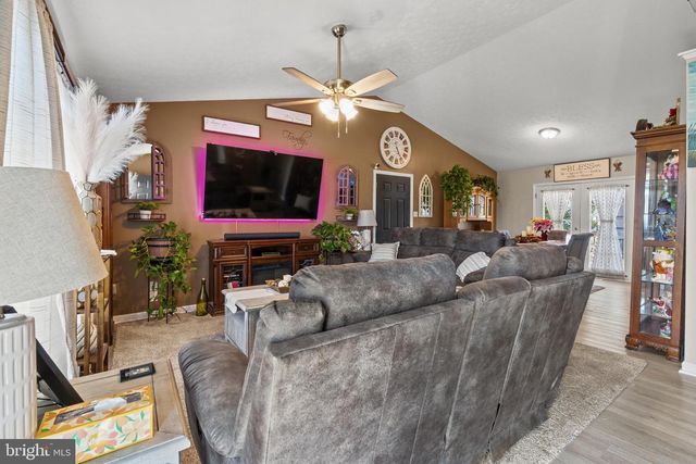 112 LARRY WAY, Bunker Hill, WV 25413