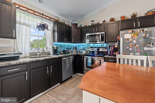 112 LARRY WAY, Bunker Hill, WV 25413