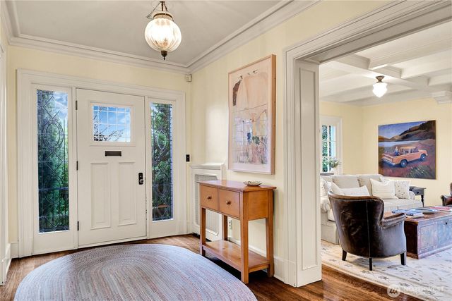 406 Galer Street, Seattle, WA 98109