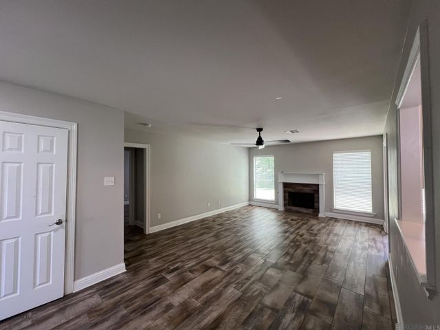23816 Stoneridge Ln, Denham Springs, LA 70726