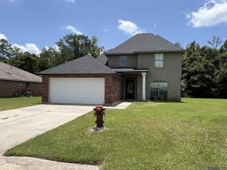 23816 Stoneridge Ln, Denham Springs, LA 70726
