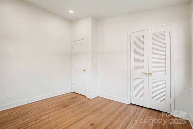 6738 Starcrest Drive, Charlotte, NC 28210