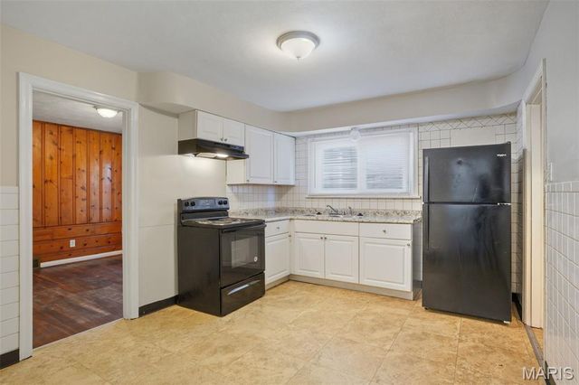 613 Plantmore Drive, St Louis, MO 63135