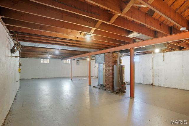 613 Plantmore Drive, St Louis, MO 63135