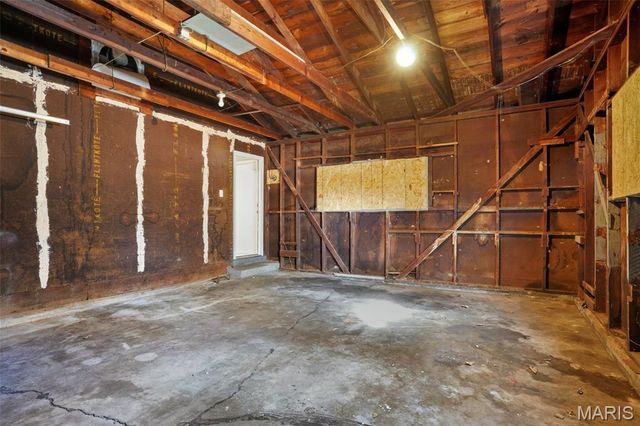 613 Plantmore Drive, St Louis, MO 63135