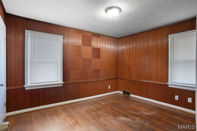 613 Plantmore Drive, St Louis, MO 63135