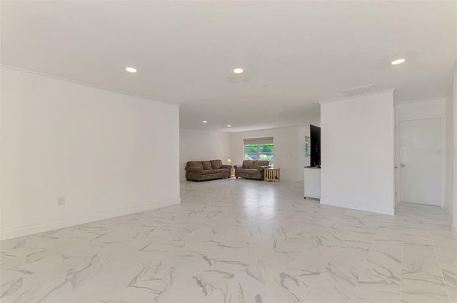 140 S OXFORD DRIVE, Englewood, FL 34223