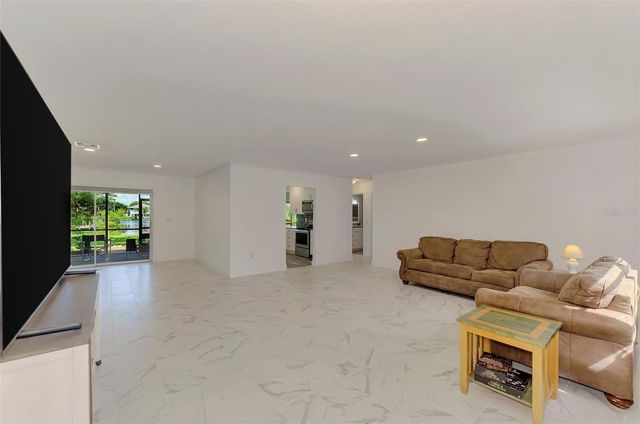140 S OXFORD DRIVE, Englewood, FL 34223