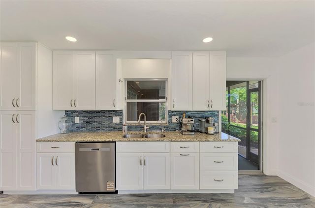 140 S OXFORD DRIVE, Englewood, FL 34223