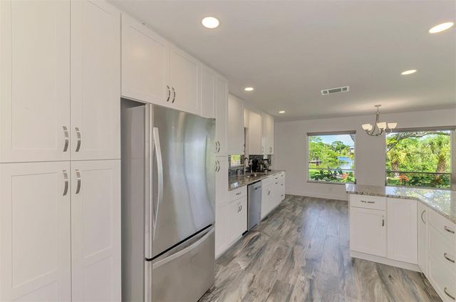 140 S OXFORD DRIVE, Englewood, FL 34223