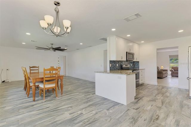 140 S OXFORD DRIVE, Englewood, FL 34223