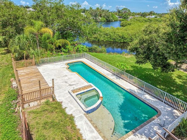 140 S OXFORD DRIVE, Englewood, FL 34223