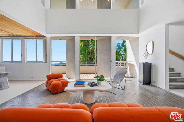 12268 Canna Road, Los Angeles, CA 90049