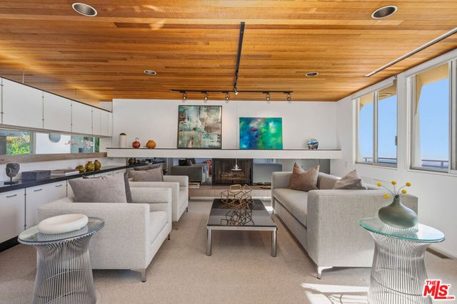 12268 Canna Road, Los Angeles, CA 90049