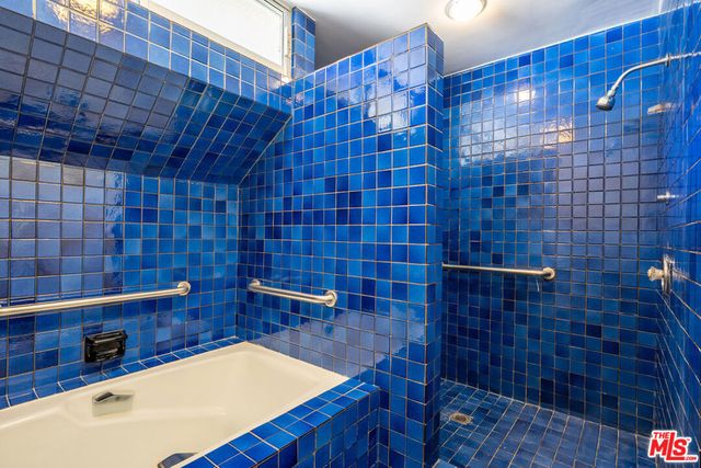 12268 Canna Road, Los Angeles, CA 90049