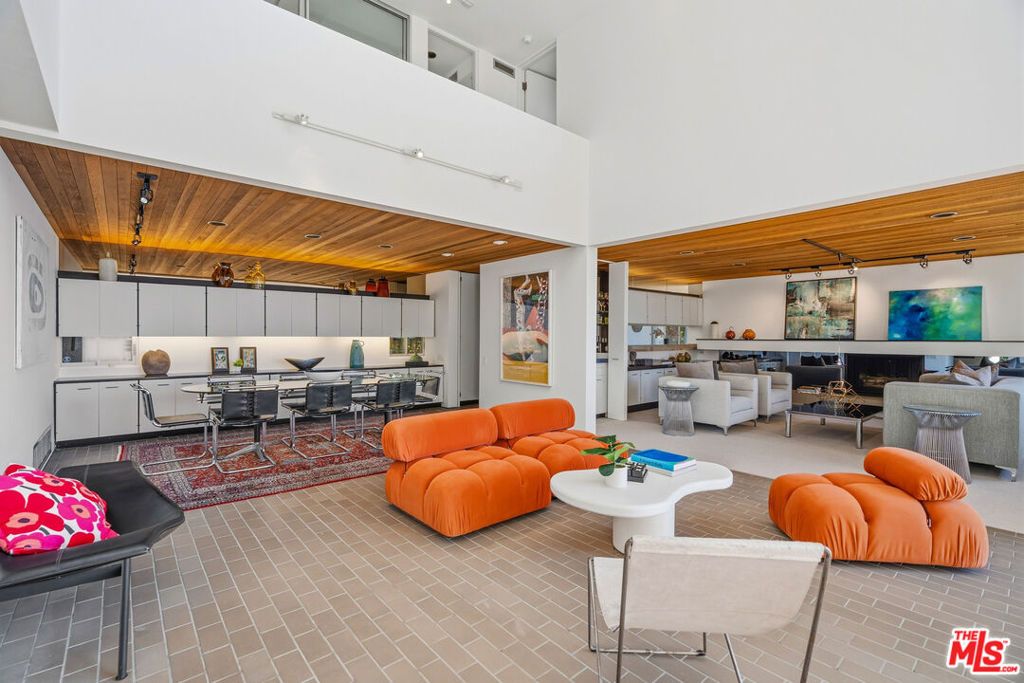 Image 12 of property listing at 12268 Canna Road, Los Angeles, CA 90049