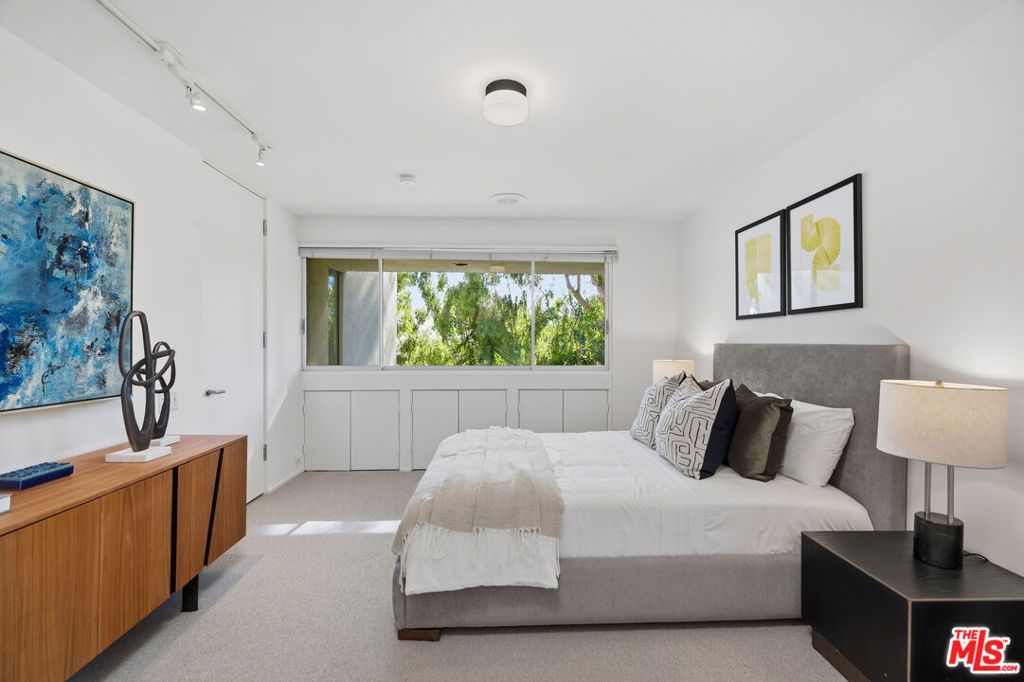 Image 28 of property listing at 12268 Canna Road, Los Angeles, CA 90049