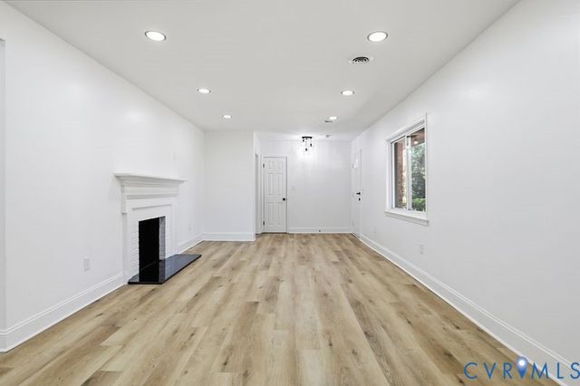 2913 Rolyart Rd, Petersburg, VA 23805