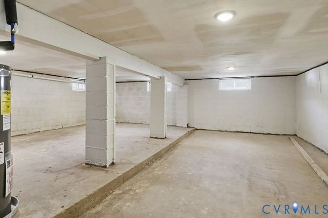 2913 Rolyart Rd, Petersburg, VA 23805