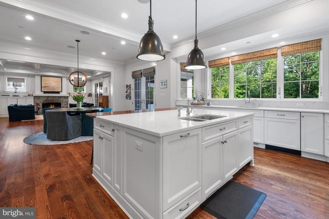 5600 BRITE DR, Bethesda, MD 20817
